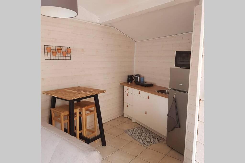 Maisonnette En Pierre Independante De 20 M2 Saint-Cirgues-sur-Couze Eksteriør bilde