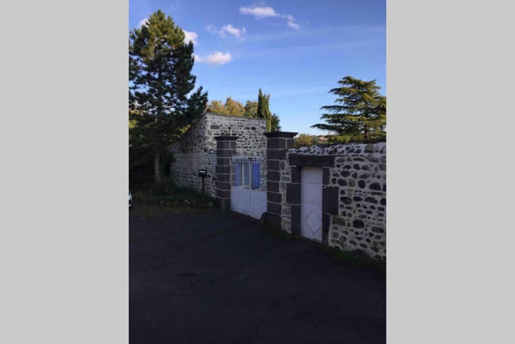 Maisonnette En Pierre Independante De 20 M2 Saint-Cirgues-sur-Couze Eksteriør bilde