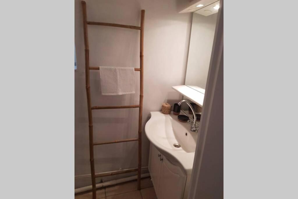 Maisonnette En Pierre Independante De 20 M2 Saint-Cirgues-sur-Couze Eksteriør bilde